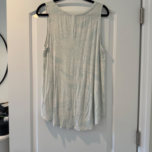 Old Navy Luxe Tank Top Marble Blue and White Large - Picture 3 of 5